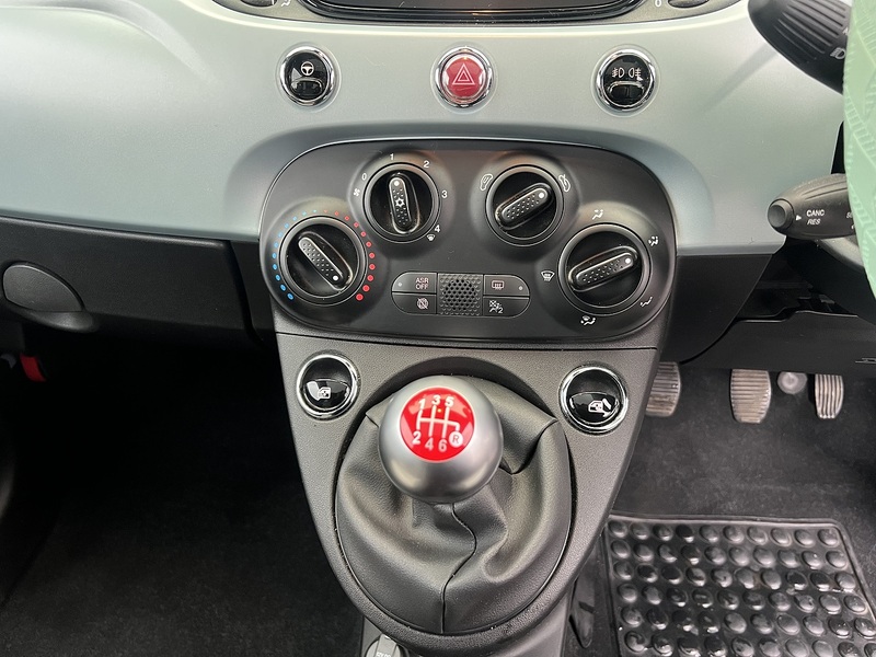 Fiat 500 MHEV Dolcevita - U11807