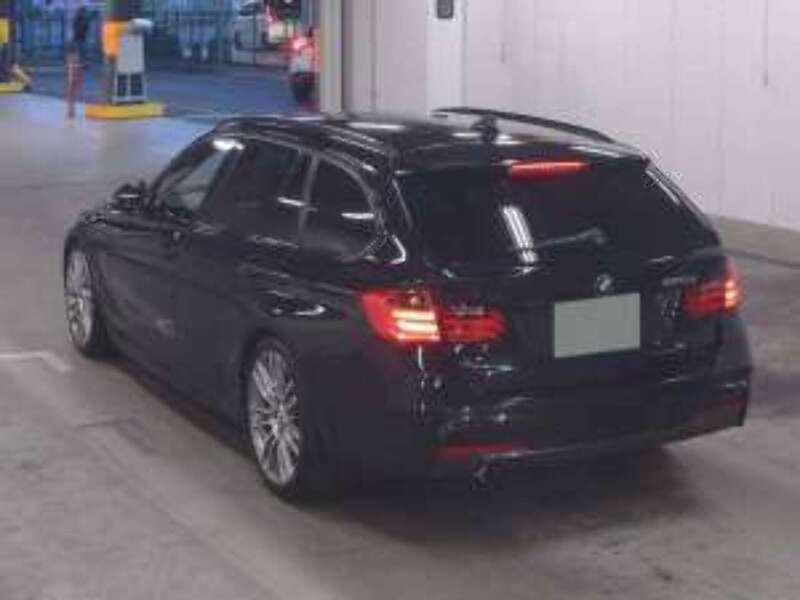 BMW 320D Touring M-Sport - U11808