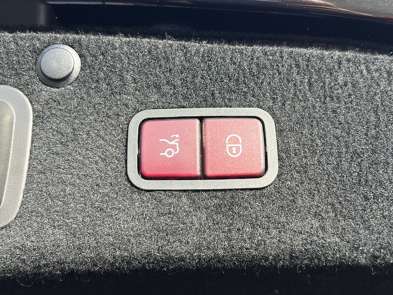 Mercedes-Benz S Class S500L MHEV AMG Line - U11810