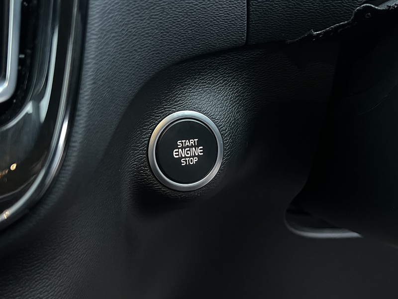 Volvo XC40 B4 MHEV Inscription - U11811