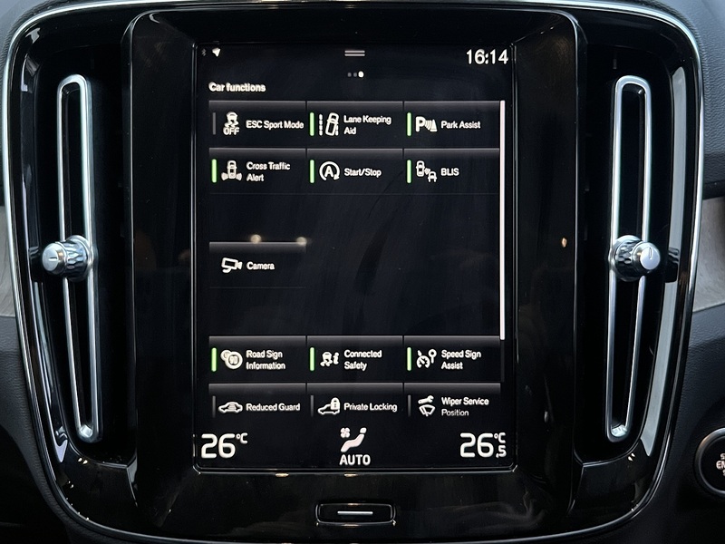 Volvo XC40 B4 MHEV Inscription - U11811