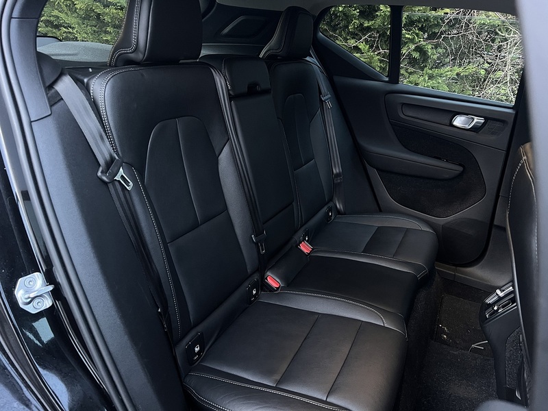 Volvo XC40 B4 MHEV Inscription - U11811