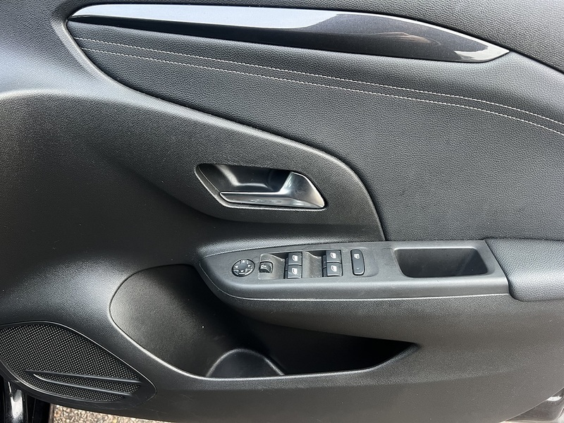 Vauxhall Corsa Electric Elite Nav Premium - U11816