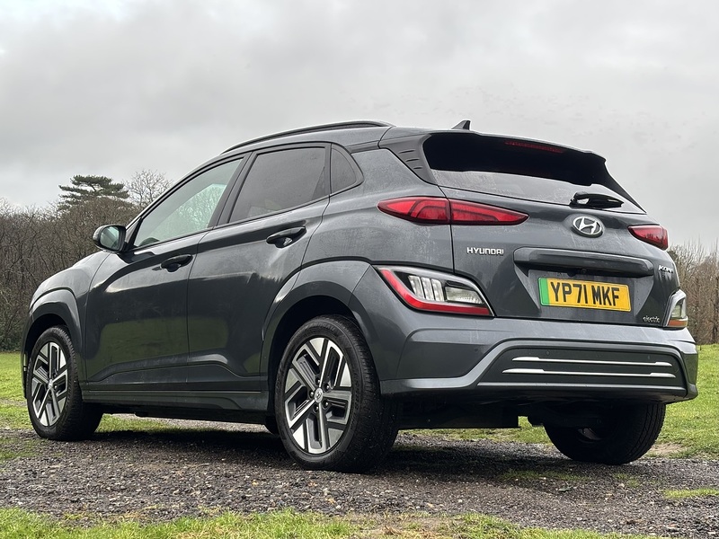 Hyundai KONA Premium - U11818