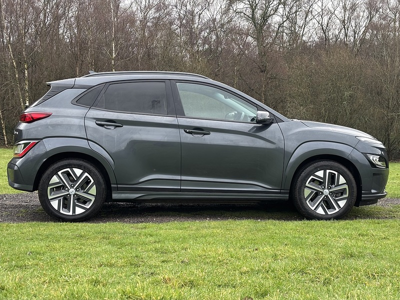 Hyundai KONA Premium - U11818