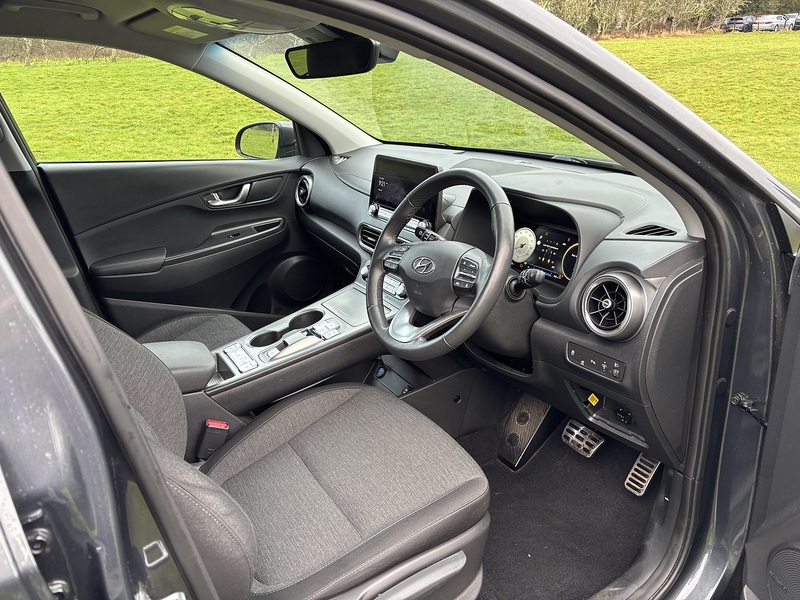 Hyundai KONA Premium - U11818