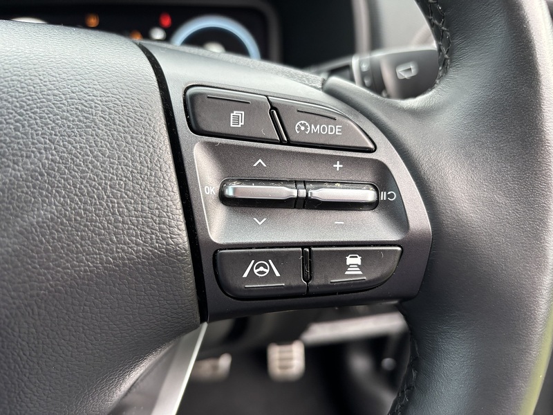 Hyundai KONA Premium - U11818