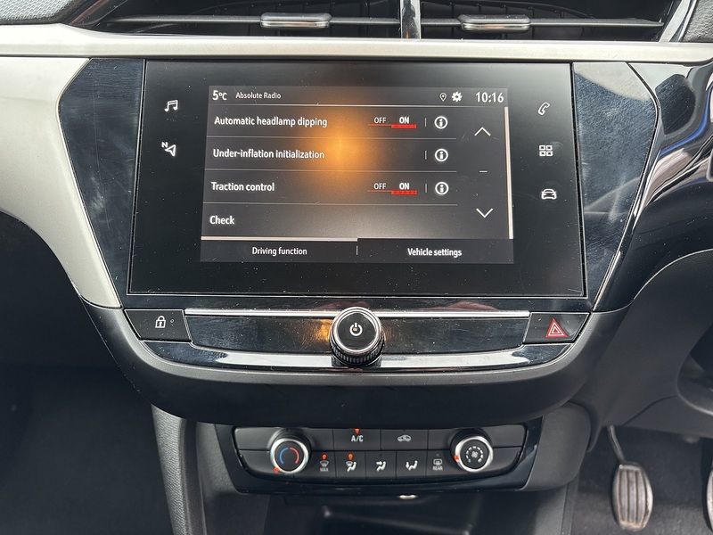 Vauxhall Corsa SE - U11821