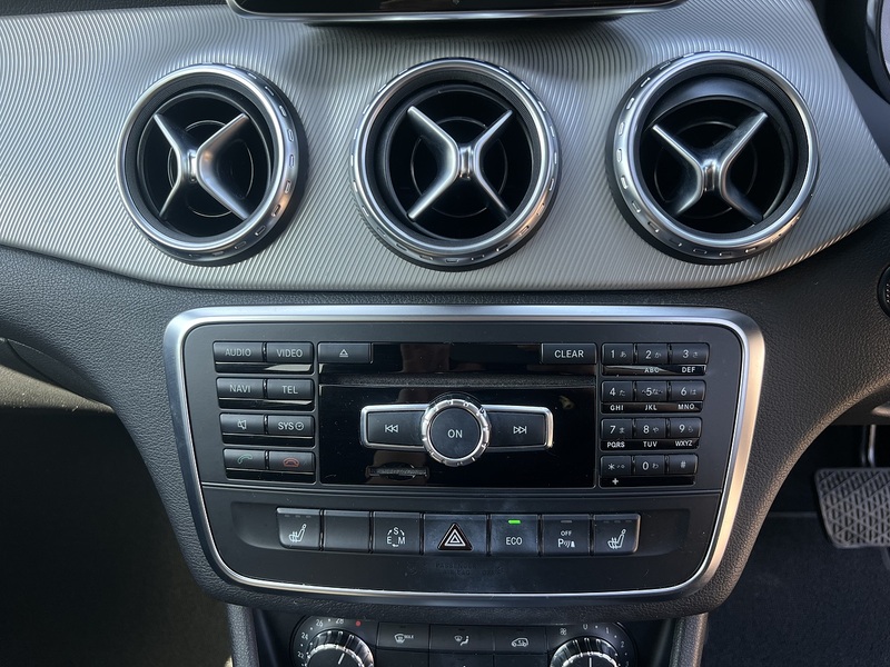Mercedes-Benz Gla-Class Gla 200 Sport Premium - U11826