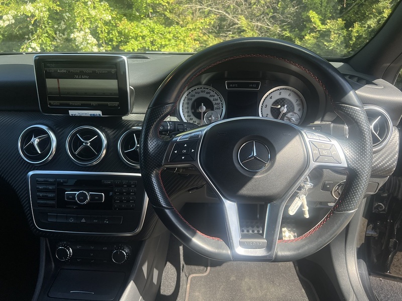 Mercedes-Benz A-Class A 180 Amg Line - U11827