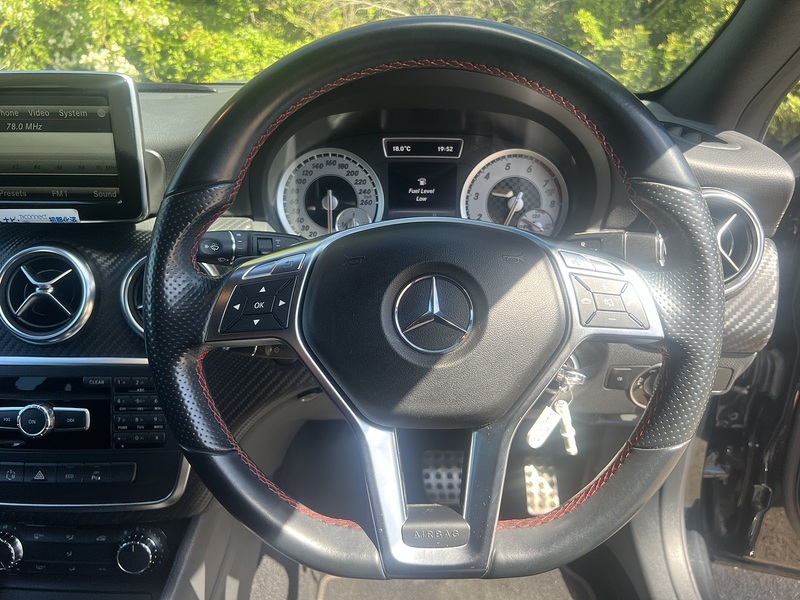 Mercedes-Benz A-Class A 180 Amg Line - U11827