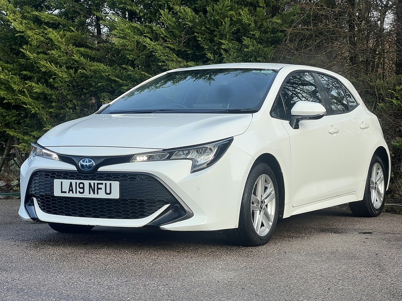 Toyota Corolla VVT-h Icon Tech - U11828