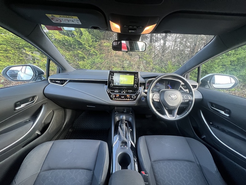 Toyota Corolla VVT-h Icon Tech - U11828