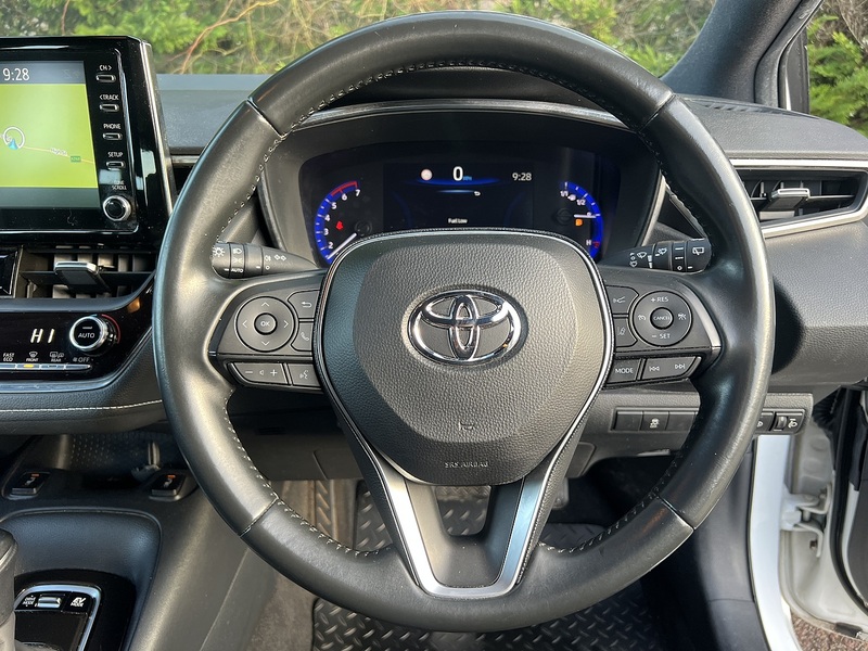 Toyota Corolla VVT-h Icon Tech - U11828