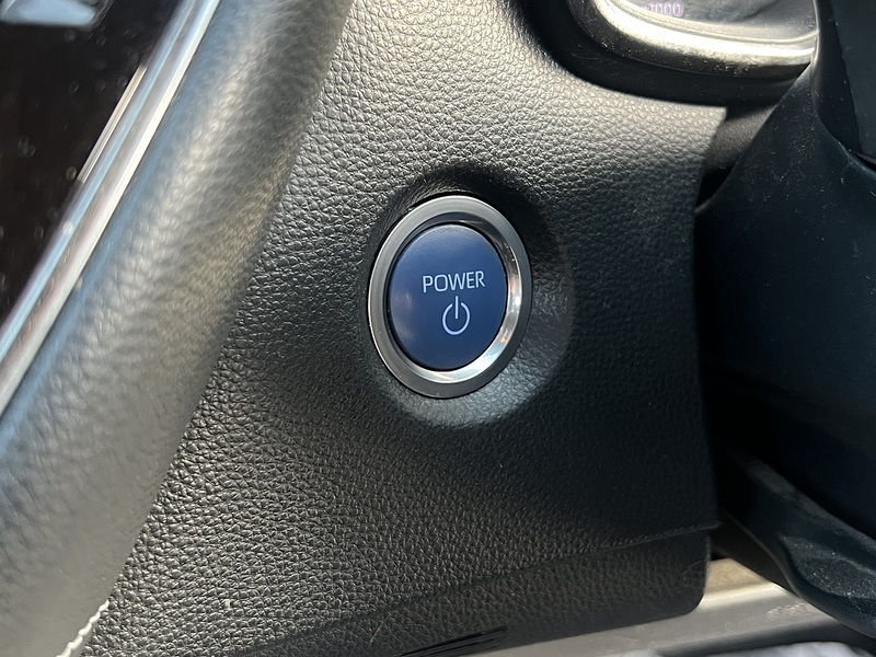 Toyota Corolla VVT-h Icon Tech - U11828