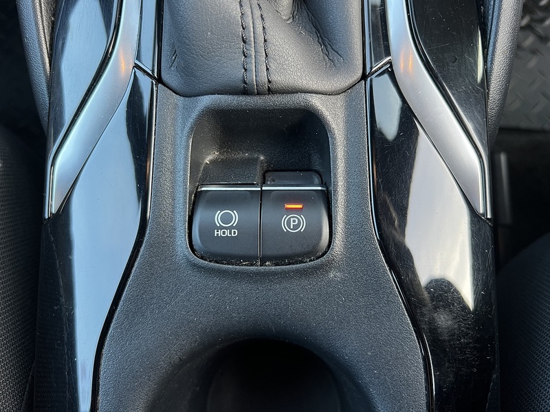 Toyota Corolla VVT-h Icon Tech - U11828