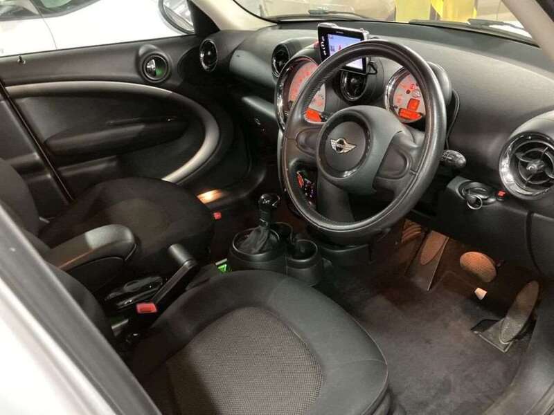 Mini Mini Countryman One - U11829