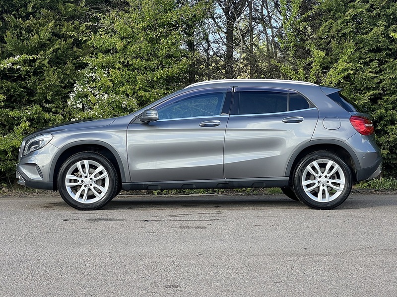 Mercedes-Benz Gla-Class GLA250 SE SUV 5dr Petrol 7G-DCT 4MATIC - U11830