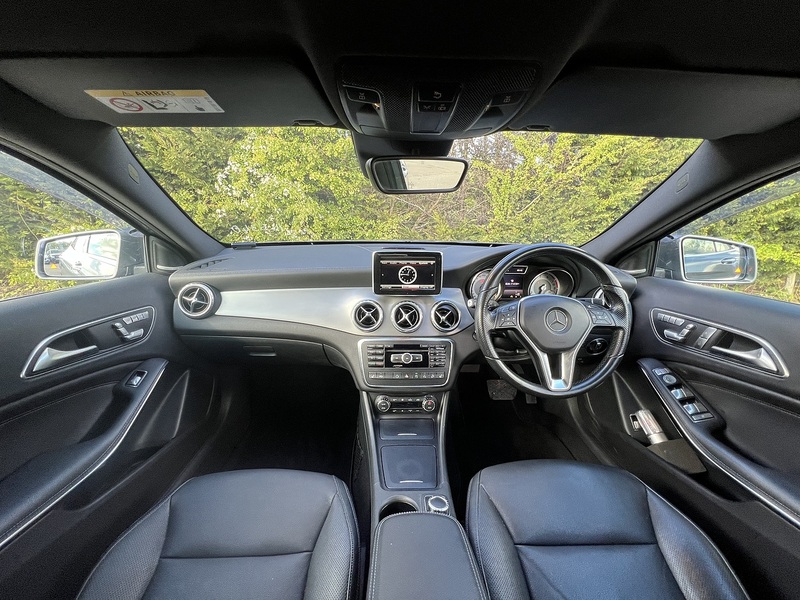 Mercedes-Benz Gla-Class GLA250 SE SUV 5dr Petrol 7G-DCT 4MATIC - U11830