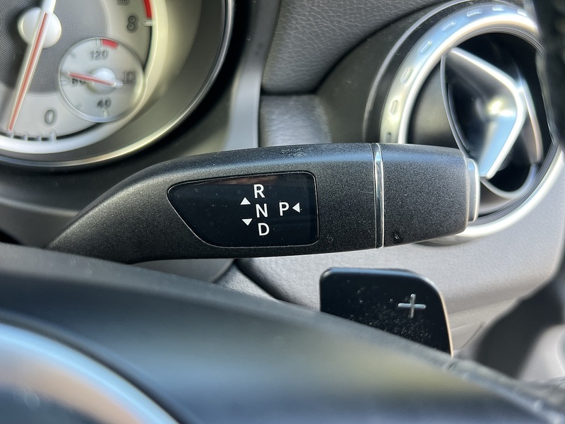 Mercedes-Benz Gla-Class GLA250 SE SUV 5dr Petrol 7G-DCT 4MATIC - U11830
