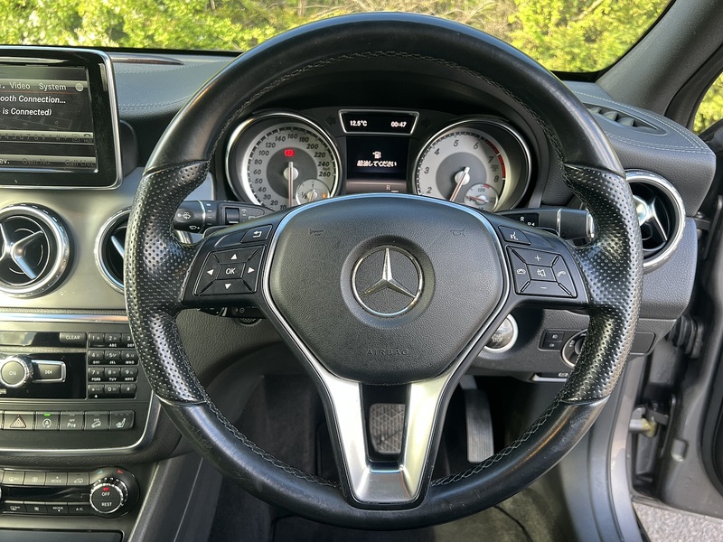 Mercedes-Benz Gla-Class GLA250 SE SUV 5dr Petrol 7G-DCT 4MATIC - U11830