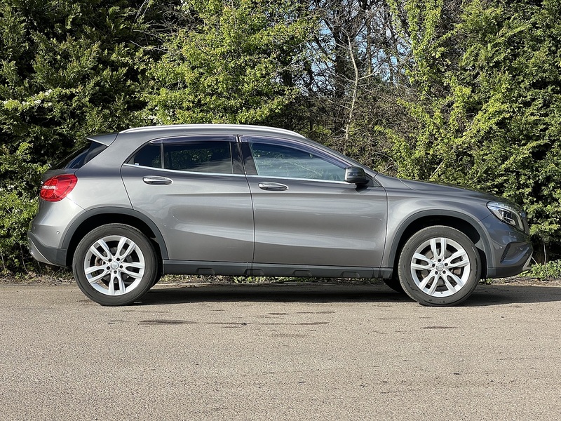 Mercedes-Benz Gla-Class GLA250 SE SUV 5dr Petrol 7G-DCT 4MATIC - U11830