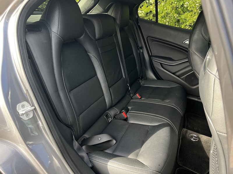 Mercedes-Benz Gla-Class GLA250 SE SUV 5dr Petrol 7G-DCT 4MATIC - U11830