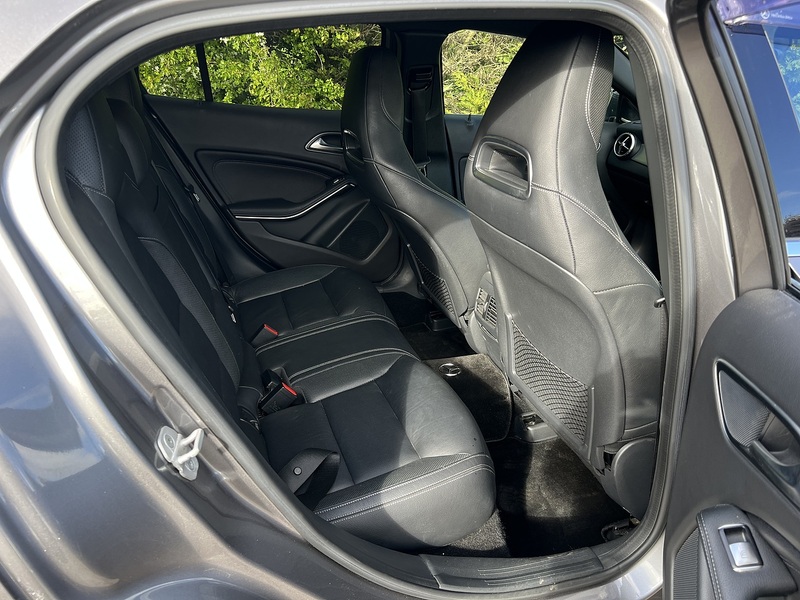 Mercedes-Benz Gla-Class GLA250 SE SUV 5dr Petrol 7G-DCT 4MATIC - U11830