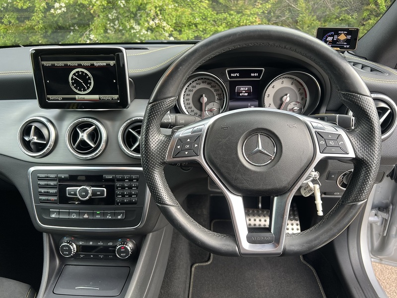 Mercedes-Benz Cla Cla 250 Amg - U11833