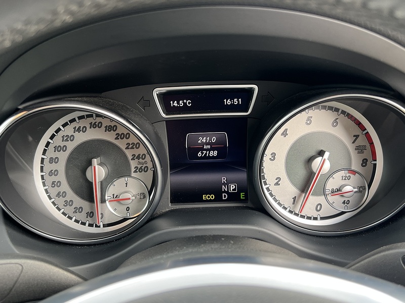 Mercedes-Benz Cla Cla 250 Amg - U11833