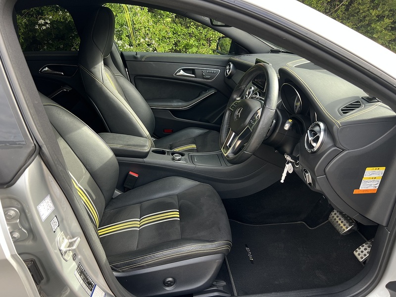 Mercedes-Benz Cla Cla 250 Amg - U11833