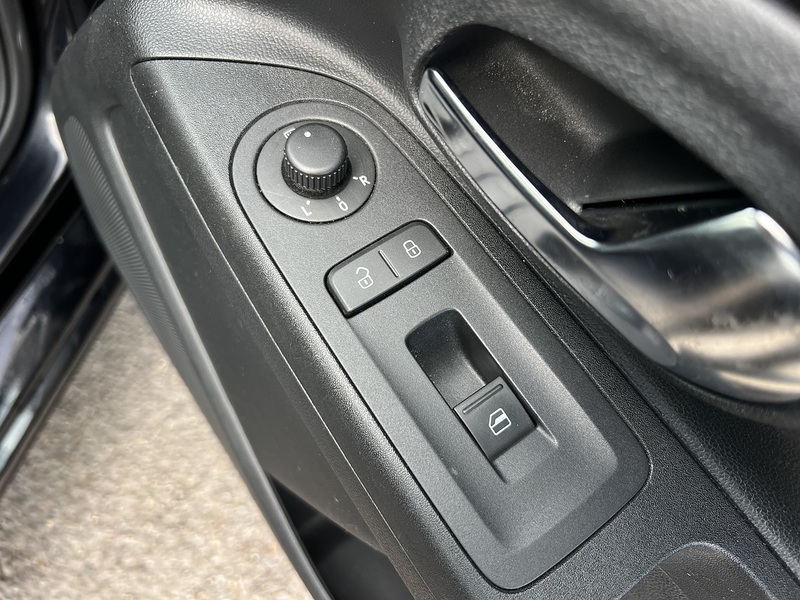 Volkswagen Up Move Up - U11834