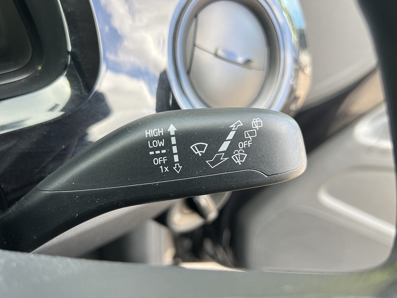 Volkswagen Up Move Up - U11834