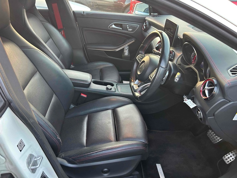 Mercedes-Benz Cla CLA250 AMG Shooting Brake - U11840