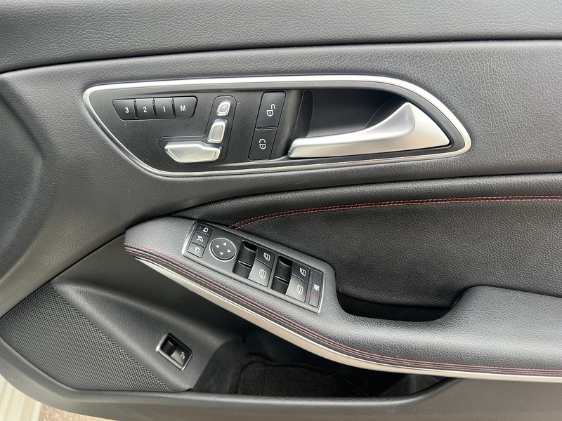 Mercedes-Benz Cla CLA250 AMG Shooting Brake - U11840