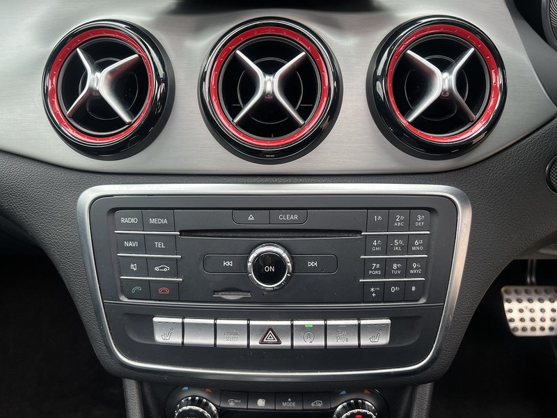 Mercedes-Benz Cla CLA250 AMG Shooting Brake - U11840