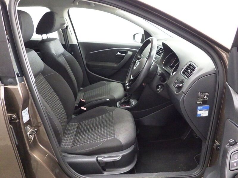 Volkswagen Polo TSI Comfortline DSG - U11843