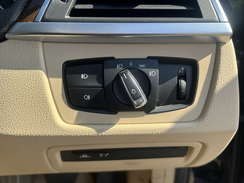 BMW 3 Series 320D Luxury Touring - U11845