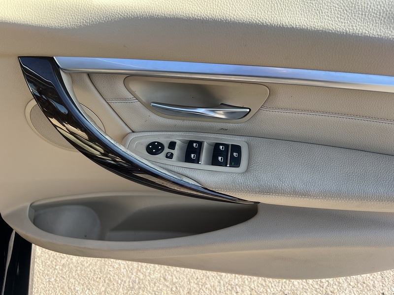 BMW 3 Series 320D Luxury Touring - U11845