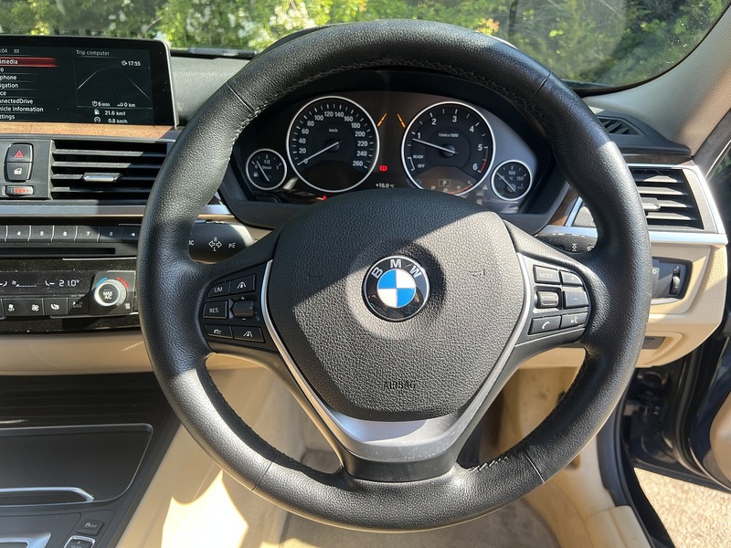 BMW 3 Series 320D Luxury Touring - U11845