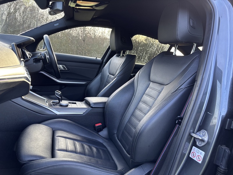 BMW 3 Series 320i M Sport - U11848