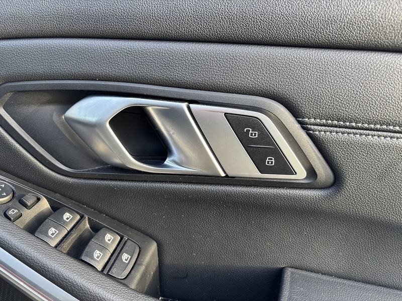 BMW 3 Series 320i M Sport - U11848