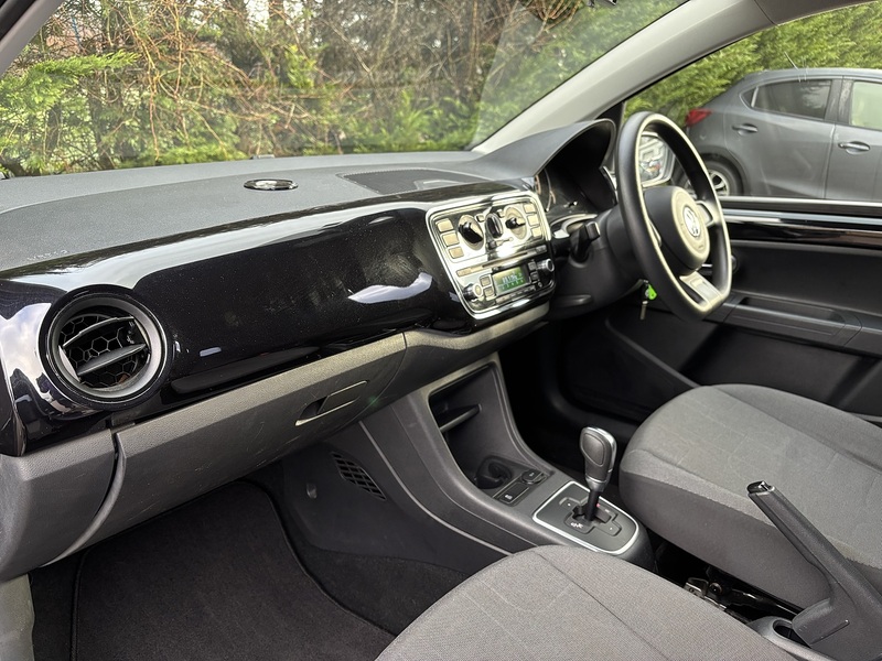 Volkswagen Up High Up - U11849