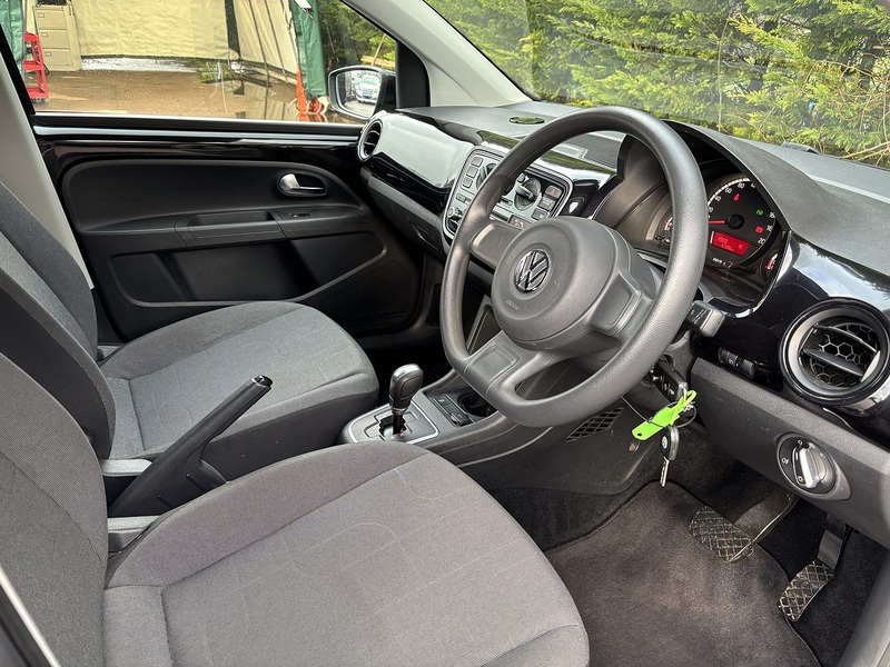 Volkswagen Up High Up - U11849