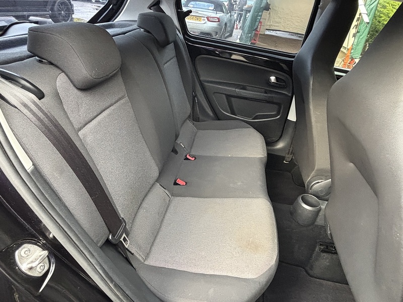 Volkswagen Up High Up - U11849