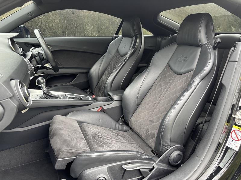 Audi TT TFSI S line - U11854