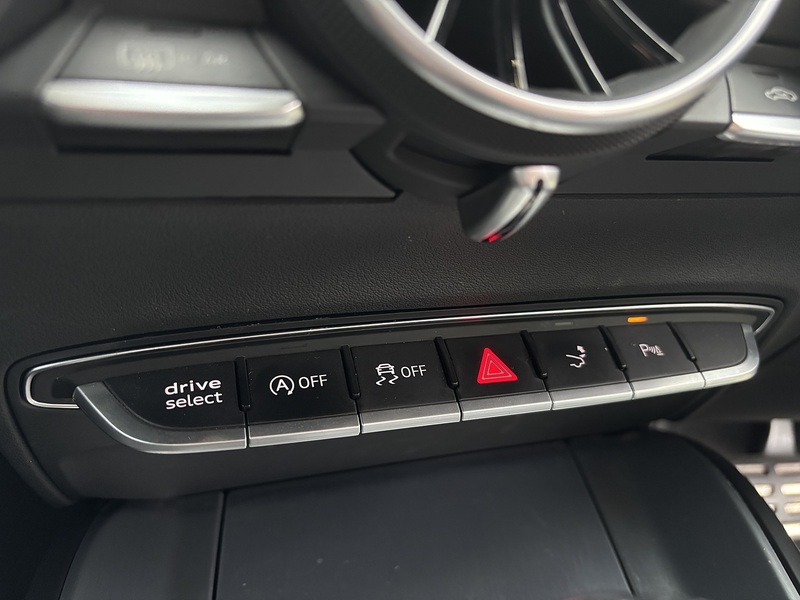 Audi TT TFSI S line - U11854