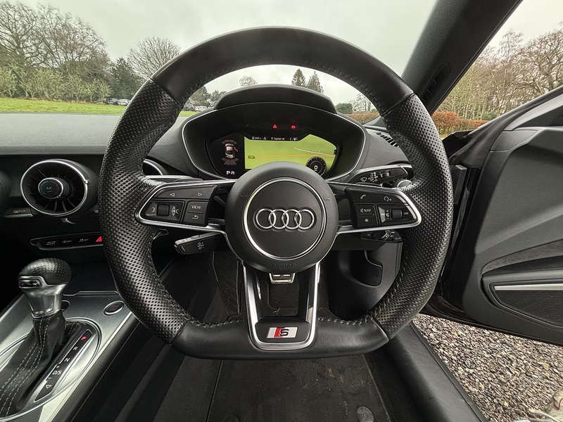 Audi TT TFSI S line - U11854