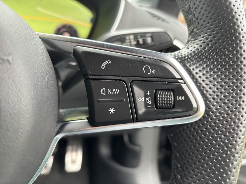 Audi TT TFSI S line - U11854