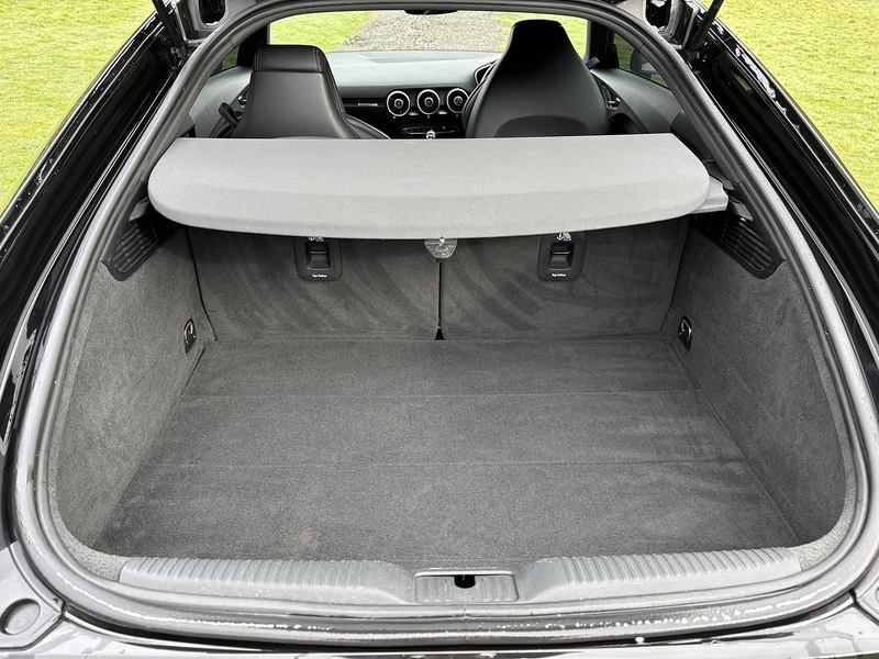 Audi TT TFSI S line - U11854